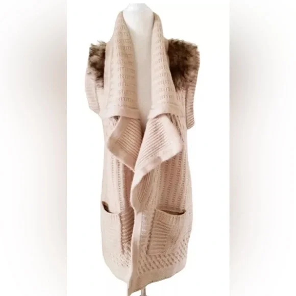 ANN TAYLOR Chunky Tan Fur Shoulder Long Oversized Sweater Vest Size XXS - Picture 2 of 12